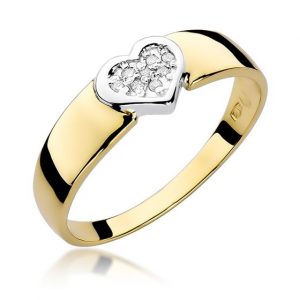 pierścionek zaręczynowy