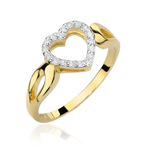 Pierścionek z żółtego złota z diamentami ułożonymi w kształcie serca.
